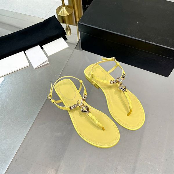 fashion sandals luxury design 2023 channel women high heel leather letter logo wedding party casual slippers 05-03, Black
fashion sandals luxury design 2023 channel women high heel leather letter logo wedding party casual slippers 05-03, Black