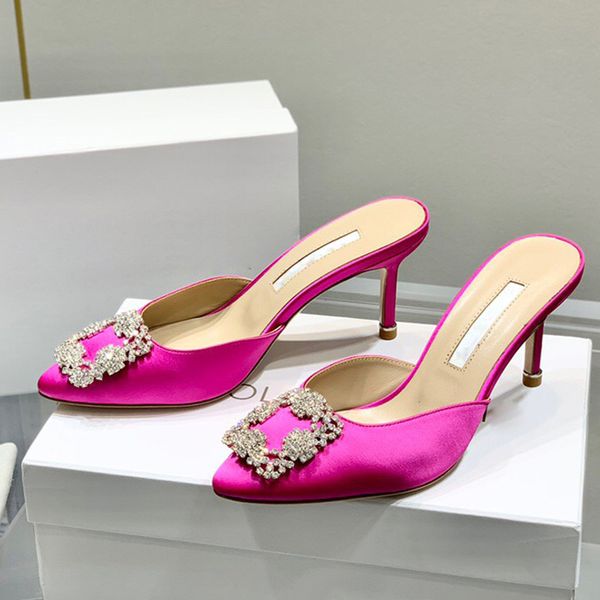 latest cuspidal head designer slippers rhinestone square buckle shoes fashion women 7cm thin high heels luxury satin crystal metal decorativ, Black
latest cuspidal head designer slippers rhinestone square buckle shoes fashion women 7cm thin high heels luxury satin crystal metal decorativ, Black