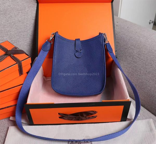 a versatile summer fashion messenger bag shoulder bag handbag file bag cow leather feel super soft multi-color optional
a versatile summer fashion messenger bag shoulder bag handbag file bag cow leather feel super soft multi-color optional