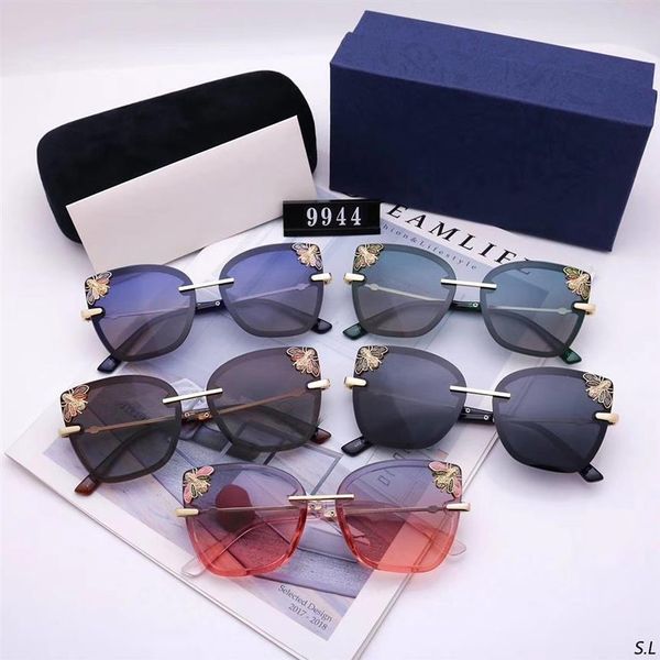 luxury sunglasses for women designer popular fashion big summer style with the bees uv protection lens come with case303v, White;black
luxury sunglasses for women designer popular fashion big summer style with the bees uv protection lens come with case303v, White;black