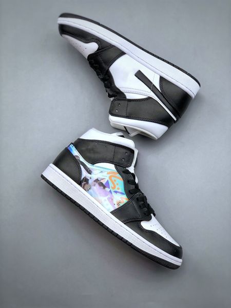 2023 authentic 1s basketball shoes men women 1 mid hologram outdoor designer sneakers black new emerald university red dark concord
2023 authentic 1s basketball shoes men women 1 mid hologram outdoor designer sneakers black new emerald university red dark concord