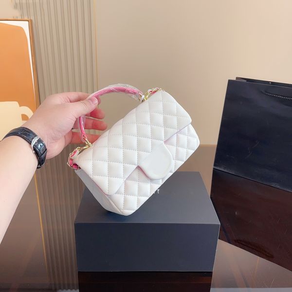 brand lady fashion shoulder bag designer handbag chain letter cross-shoulder shoulder bag fashion dinner bag european and n make-up bag mult
brand lady fashion shoulder bag designer handbag chain letter cross-shoulder shoulder bag fashion dinner bag european and n make-up bag mult