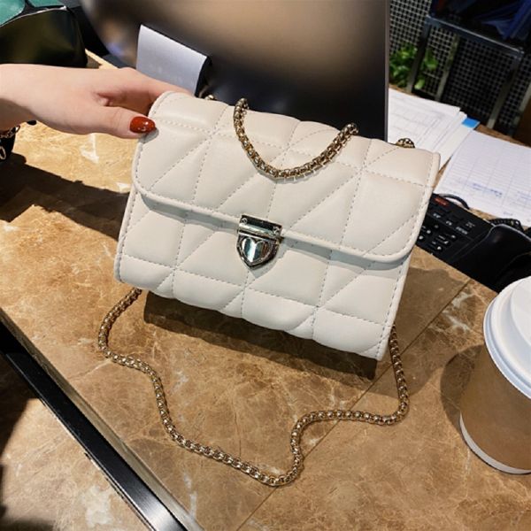 stylish women shoulder bag adjustable strap crossbody bags elegant fashion designer women handbags diamond lattice plain lady flap
stylish women shoulder bag adjustable strap crossbody bags elegant fashion designer women handbags diamond lattice plain lady flap