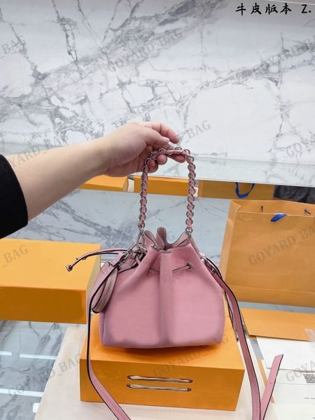 luxury bella bucket drawstring bag designer metal handle handbags designer perforated monograms motif crossbody bags shoulder pouch bags wit
luxury bella bucket drawstring bag designer metal handle handbags designer perforated monograms motif crossbody bags shoulder pouch bags wit