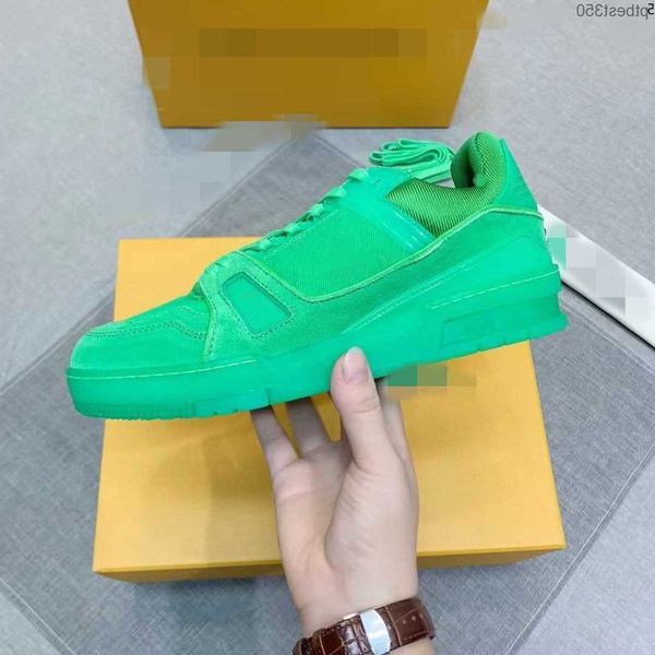 luxury designer 2023ss men shoes breathable moisture edition fashion sports leisure portable board running 38 z1vt, Black
luxury designer 2023ss men shoes breathable moisture edition fashion sports leisure portable board running 38 z1vt, Black