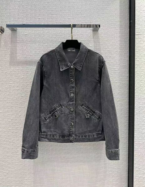 milan runway jackets 2023 spring autumn lapel neck long sleeve panelled women's designer coats brand same style outerwear 0306-4, Black;brown
milan runway jackets 2023 spring autumn lapel neck long sleeve panelled women's designer coats brand same style outerwear 0306-4, Black;brown