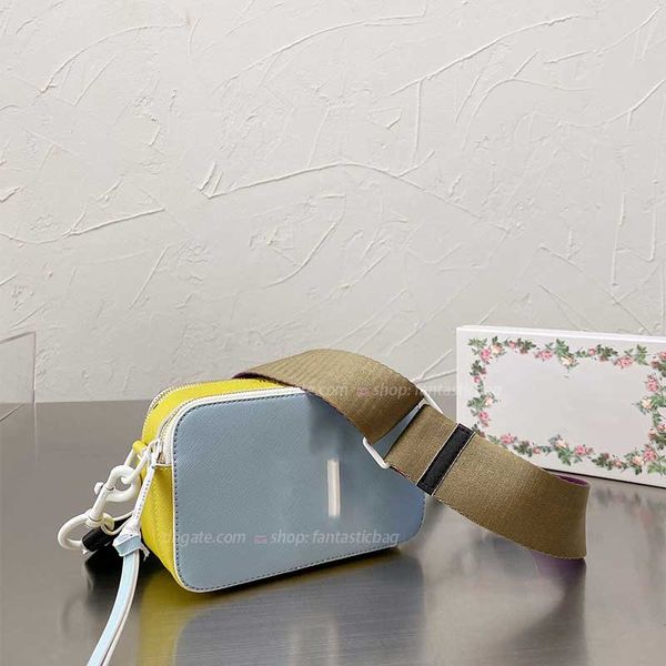 ladies shoulder camera bag broadband small square bag crossbody 2023 spring and summer models
ladies shoulder camera bag broadband small square bag crossbody 2023 spring and summer models