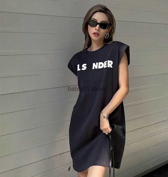 casual dresses 2023 summer new jil minimal letter high waist pullover slim fit sleeveless knitted dress women t230306, Black;gray
casual dresses 2023 summer new jil minimal letter high waist pullover slim fit sleeveless knitted dress women t230306, Black;gray