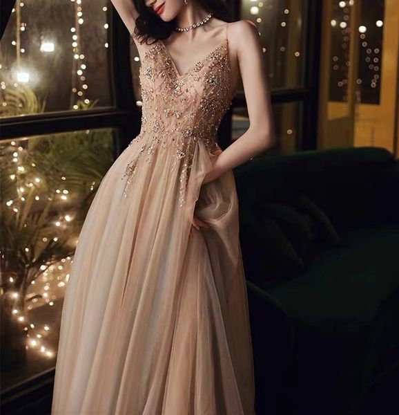 champagne evening dresses spaghetti straps long tulle deep v-neck a-line sleeveless beading sequins formal party prom gowns, Black;red
champagne evening dresses spaghetti straps long tulle deep v-neck a-line sleeveless beading sequins formal party prom gowns, Black;red