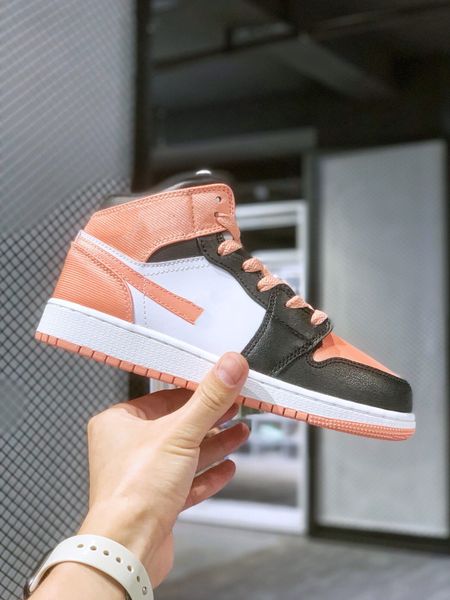 casual shoes wholesale jumping basketball four season athletics jumpman 1 1s mid white light madder root 2023 outdoor designer sneakers, Black
casual shoes wholesale jumping basketball four season athletics jumpman 1 1s mid white light madder root 2023 outdoor designer sneakers, Black