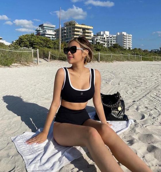 swim wear designer 23ss summer beach sunshine women's swimwear swimsuit high-end luxury bikini c letter diamond stitching one-piece two, White;black
swim wear designer 23ss summer beach sunshine women's swimwear swimsuit high-end luxury bikini c letter diamond stitching one-piece two, White;black