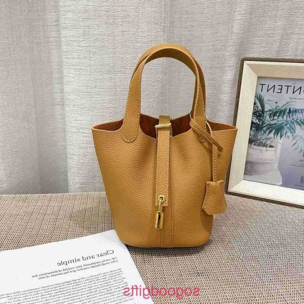original designer hermsd handbag herms bags women s picotin lock handbags tote bag togo calfskin basketnew upgraded high texture leather buc
original designer hermsd handbag herms bags women s picotin lock handbags tote bag togo calfskin basketnew upgraded high texture leather buc