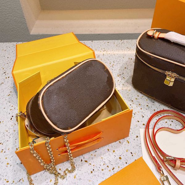 new fashion cosmetic bag lady cosmetic bags fashion makeup bag women designers toiletry travel pouch ladies purses handbags mini wallets
new fashion cosmetic bag lady cosmetic bags fashion makeup bag women designers toiletry travel pouch ladies purses handbags mini wallets