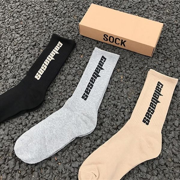 men socks letter sock fashion leisure skateboard sports socks sockings hip hop with box220g, Black
men socks letter sock fashion leisure skateboard sports socks sockings hip hop with box220g, Black