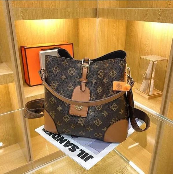 designers bag quilted small leather bag chains mobile phone bags handbags for women messenger satchels pocket shoulder fashionity 1 brandity
designers bag quilted small leather bag chains mobile phone bags handbags for women messenger satchels pocket shoulder fashionity 1 brandity