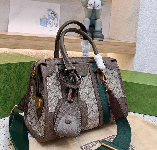 luxury designer 2023 fashion bag classic double letter totes bags women large capacity cross body shoulder bags
luxury designer 2023 fashion bag classic double letter totes bags women large capacity cross body shoulder bags