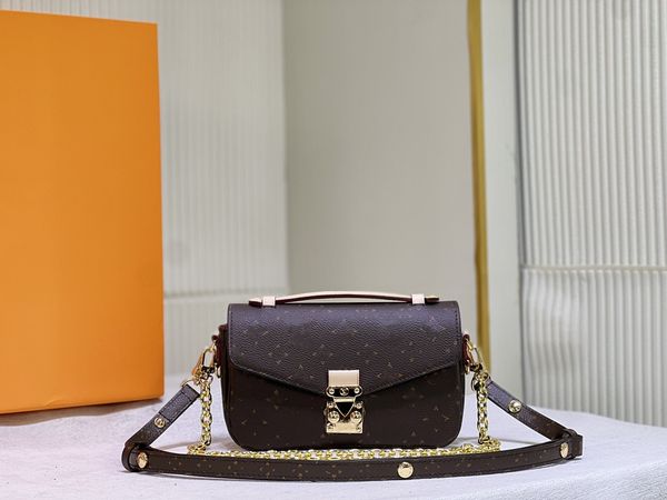 l m46279 passy chain handbag women designer shoulder bag casual bag east west metis s lock envelope messenger business crossbody luxurys des
l m46279 passy chain handbag women designer shoulder bag casual bag east west metis s lock envelope messenger business crossbody luxurys des