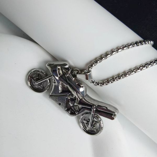 s3481 fashion jewelry vintage motorbike pendant necklace for men hip-hop necklaces, Silver
s3481 fashion jewelry vintage motorbike pendant necklace for men hip-hop necklaces, Silver