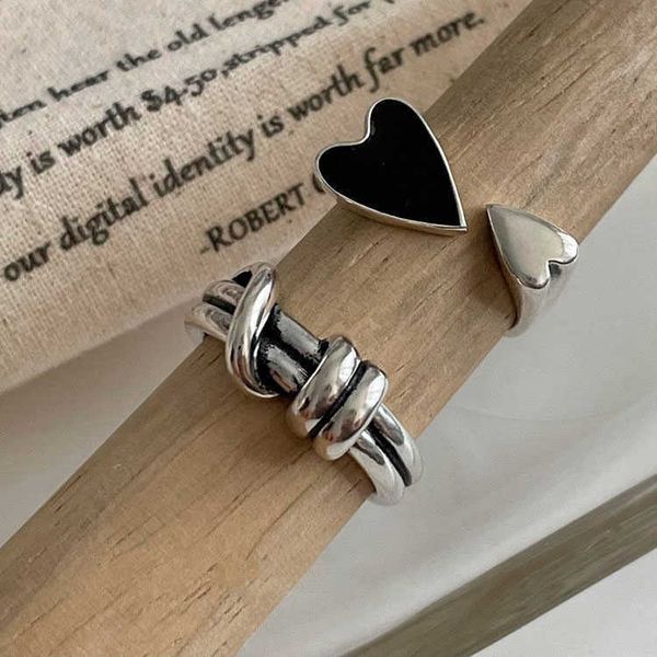 cluster rings double love heart opening adjustable black silver color finger rings for women korean fashion style jewelry gift l230306, Golden;silver
cluster rings double love heart opening adjustable black silver color finger rings for women korean fashion style jewelry gift l230306, Golden;silver