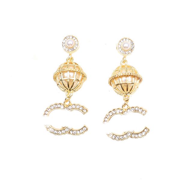 fashion vintage earring letter metal charm stud earrings 18k gold plated ball for women&girls valentine's mother's day wedding jew, Golden;silver
fashion vintage earring letter metal charm stud earrings 18k gold plated ball for women&girls valentine's mother's day wedding jew, Golden;silver