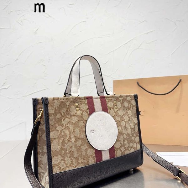 luxury designer bags handbags shoulder crossbody bag tote 2023 new fashion texture leather multifunctional portable capacity tote bags facto
luxury designer bags handbags shoulder crossbody bag tote 2023 new fashion texture leather multifunctional portable capacity tote bags facto