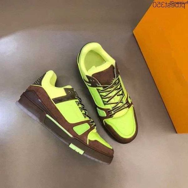 luxury designer 2023 casual sport shoe men trainer sports shoes tpu combination bottom sneakers 38- h708, Black
luxury designer 2023 casual sport shoe men trainer sports shoes tpu combination bottom sneakers 38- h708, Black