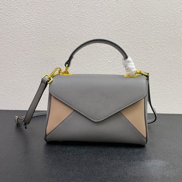 designer women's bag luxury handbag one shoulder bag purse genuine leather crossbody bag handbag purse fashion all-match grey
designer women's bag luxury handbag one shoulder bag purse genuine leather crossbody bag handbag purse fashion all-match grey