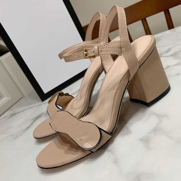 2023 luxury high heels women sandals designer metallic laminate leathers flat middle high heel sandal summer beach wedding shoe dress shoes, Black
2023 luxury high heels women sandals designer metallic laminate leathers flat middle high heel sandal summer beach wedding shoe dress shoes, Black