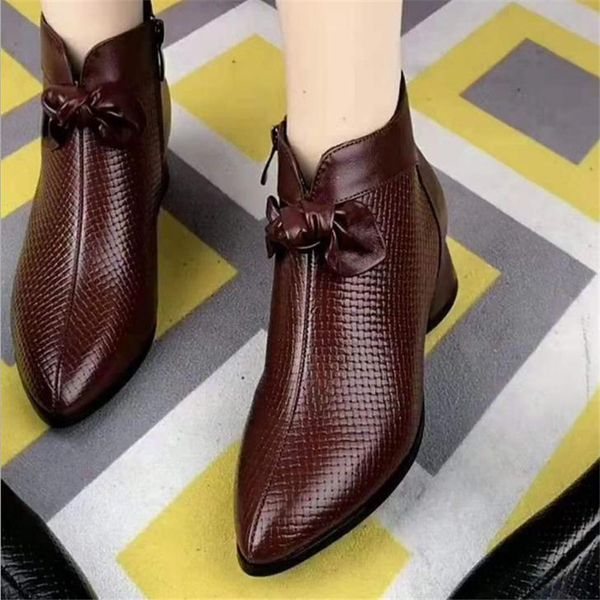 boots women barefoot shoes short boots ankle spring female casual thick soled shoes genuine leather designer pumps shoes 230306, Black
boots women barefoot shoes short boots ankle spring female casual thick soled shoes genuine leather designer pumps shoes 230306, Black