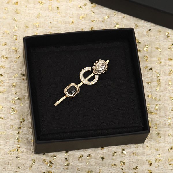 2023 luxury quality charm hair clipper with diamond and nature shell black color have box stamp ps3964, Golden
2023 luxury quality charm hair clipper with diamond and nature shell black color have box stamp ps3964, Golden