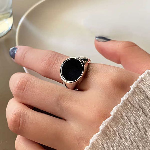 cluster rings vintage punk hip hop personality design super big silver color metal star wide finger rings for women men fashion jewelry gift, Golden;silver
cluster rings vintage punk hip hop personality design super big silver color metal star wide finger rings for women men fashion jewelry gift, Golden;silver