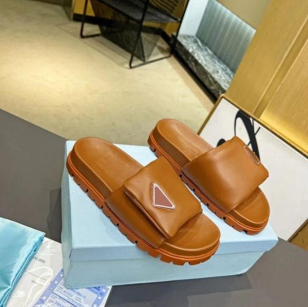 2023 designer brand slippers triangle soft padded nappa sandals women leather pillow slides soft padded heels high heels lady pumps size 35-, Black
2023 designer brand slippers triangle soft padded nappa sandals women leather pillow slides soft padded heels high heels lady pumps size 35-, Black