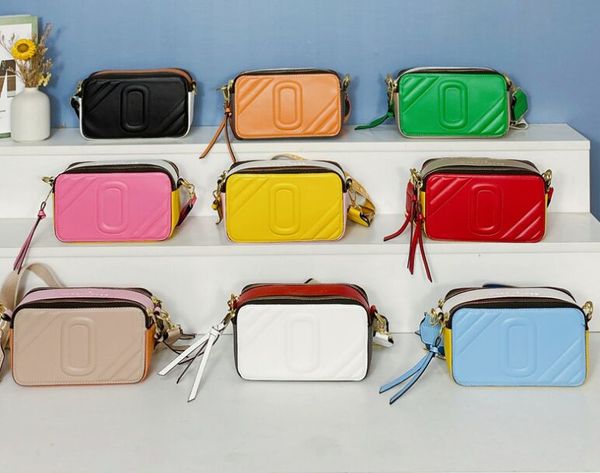 wallets designer bags 2023 women m fashion simple wide shoulder strap m color matching small square j crossbody camera bag, Red;black
wallets designer bags 2023 women m fashion simple wide shoulder strap m color matching small square j crossbody camera bag, Red;black
