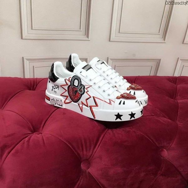 luxury designer 2023 classics women espadrilles flat shoes sneakers canvas and real lambskin loafers two tone cap toe fashion casual zhcy, Black
luxury designer 2023 classics women espadrilles flat shoes sneakers canvas and real lambskin loafers two tone cap toe fashion casual zhcy, Black