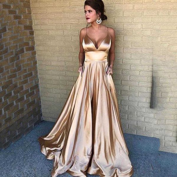 party dresses 2023 summer new women's v-neck solid color dress with suspender evening dress t230303, White;black
party dresses 2023 summer new women's v-neck solid color dress with suspender evening dress t230303, White;black