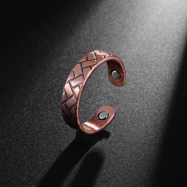 cluster rings exquisite non-fading copper ring men and women fashion classic cube copper magnetic adjustable open ring jewelry wholesale l23, Golden;silver
cluster rings exquisite non-fading copper ring men and women fashion classic cube copper magnetic adjustable open ring jewelry wholesale l23, Golden;silver