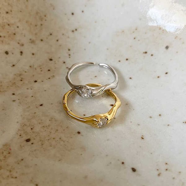 cluster rings small zircon inlaid irregular metal gold silver color finger rings for women fashion jewelry l230306, Golden;silver
cluster rings small zircon inlaid irregular metal gold silver color finger rings for women fashion jewelry l230306, Golden;silver