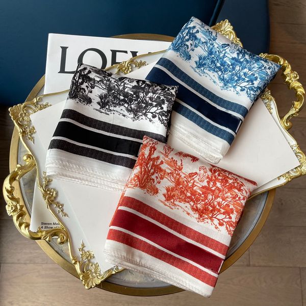 100% silk scarf for women brand designer scarfs high qualtiy small square silk scarves size 50x50cm no box t995, Blue;gray
100% silk scarf for women brand designer scarfs high qualtiy small square silk scarves size 50x50cm no box t995, Blue;gray