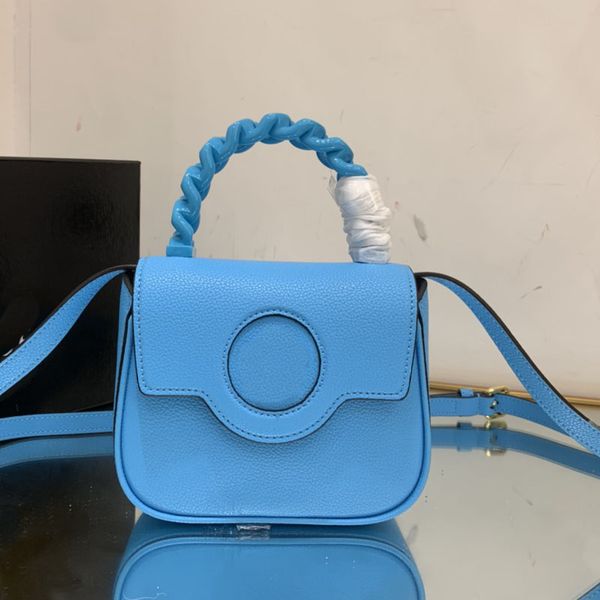 mini handbags purse tote bag crossbody shoulder bags fashion portait genuine leather hard chain handle adjustable strap magnetic buckle flap
mini handbags purse tote bag crossbody shoulder bags fashion portait genuine leather hard chain handle adjustable strap magnetic buckle flap