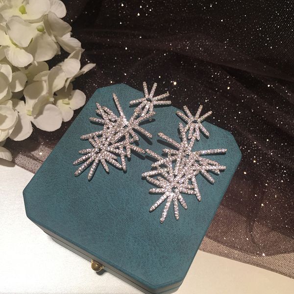 ear cuff s925 needle star firework earrings for women super flash personality exaggerated luxury creative bridal wedding jewelry gift 230306, Silver
ear cuff s925 needle star firework earrings for women super flash personality exaggerated luxury creative bridal wedding jewelry gift 230306, Silver