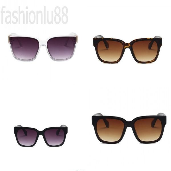 oversized sunglasses designers glasses mens thick plaid pattern stripe frame gafas de sol brown black lens simply deisnger sunglasses for wo, White;black
oversized sunglasses designers glasses mens thick plaid pattern stripe frame gafas de sol brown black lens simply deisnger sunglasses for wo, White;black