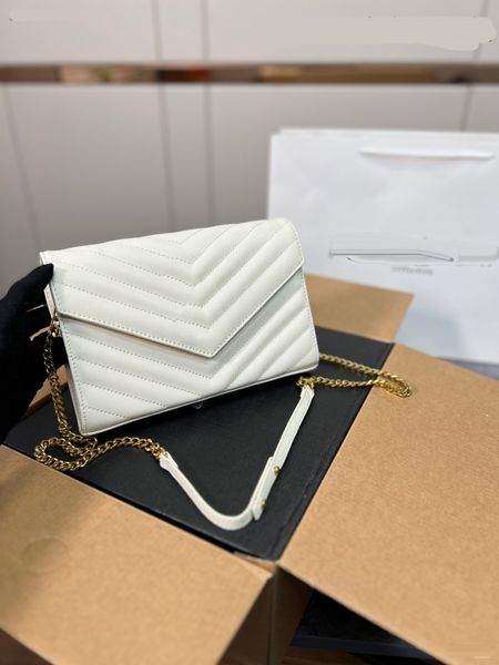 brand lady fashion shoulder bag designer handbag chain letter cross-shoulder shoulder bag fashion dinner bag european and n make-up bag mult
brand lady fashion shoulder bag designer handbag chain letter cross-shoulder shoulder bag fashion dinner bag european and n make-up bag mult