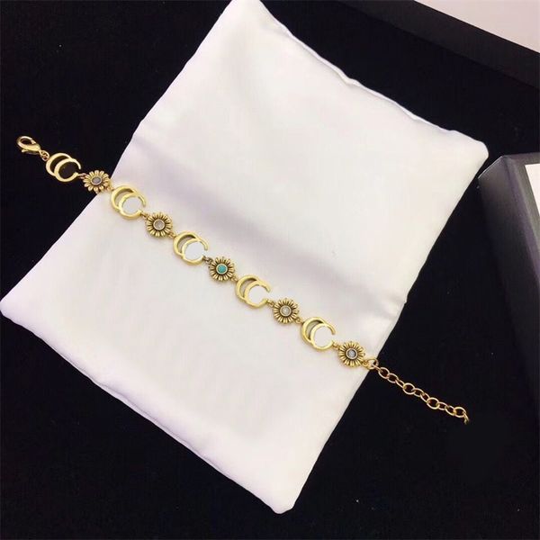 buckle flowers diamonds charm men bracelet mens designer for women trendy tiktok daisy animals head metal fashionable luxury plated gold bra, Golden;silver
buckle flowers diamonds charm men bracelet mens designer for women trendy tiktok daisy animals head metal fashionable luxury plated gold bra, Golden;silver
