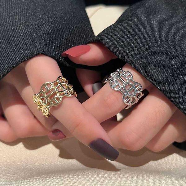 cluster rings simple temperament pig nose ring open adjustable finger rings selling women rings silver accessories l230306, Golden;silver
cluster rings simple temperament pig nose ring open adjustable finger rings selling women rings silver accessories l230306, Golden;silver
