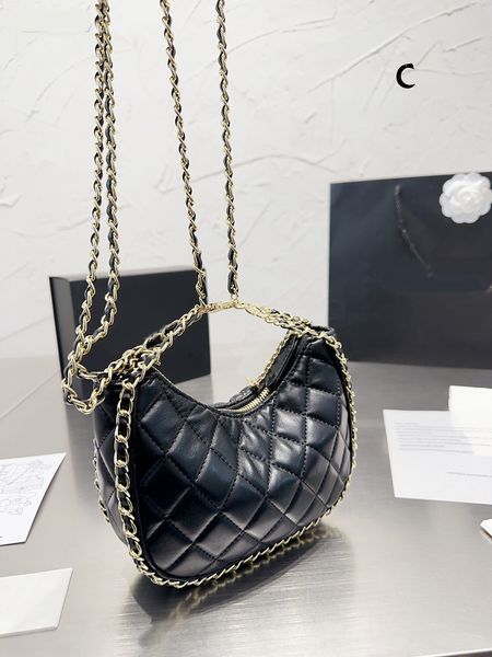 brand lady fashion shoulder bag designer handbag chain letter cross-shoulder shoulder bag fashion dinner bag european and n make-up bag mult
brand lady fashion shoulder bag designer handbag chain letter cross-shoulder shoulder bag fashion dinner bag european and n make-up bag mult
