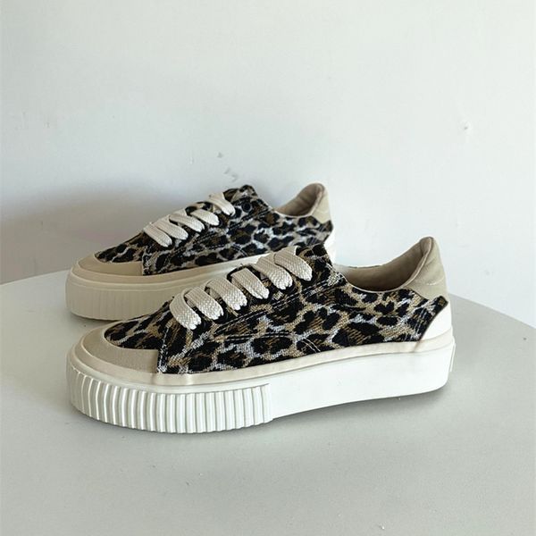 dress shoes leopard lowboard shoes for women designer famous brand stylish chic point canvas casual flats korean style 230306, Black
dress shoes leopard lowboard shoes for women designer famous brand stylish chic point canvas casual flats korean style 230306, Black