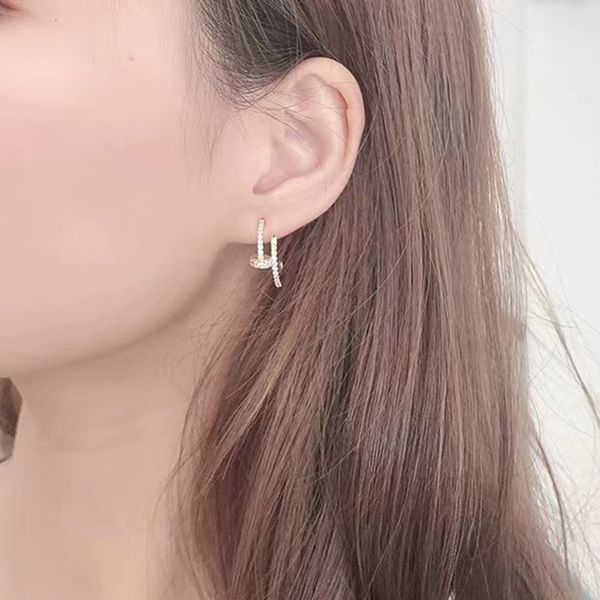 stud real 925 sterling silver nail earrings plated 18k gold female fashion brand temperament luxury jewelry for women 230306, Golden;silver
stud real 925 sterling silver nail earrings plated 18k gold female fashion brand temperament luxury jewelry for women 230306, Golden;silver
