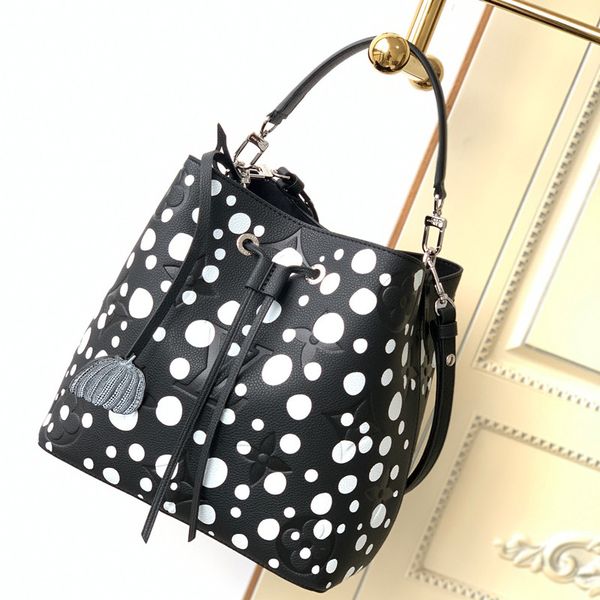 aaaaa m21753 women designer totes bag lady famous practical large capacity shoulder handbags women purse evening bags 36
aaaaa m21753 women designer totes bag lady famous practical large capacity shoulder handbags women purse evening bags 36