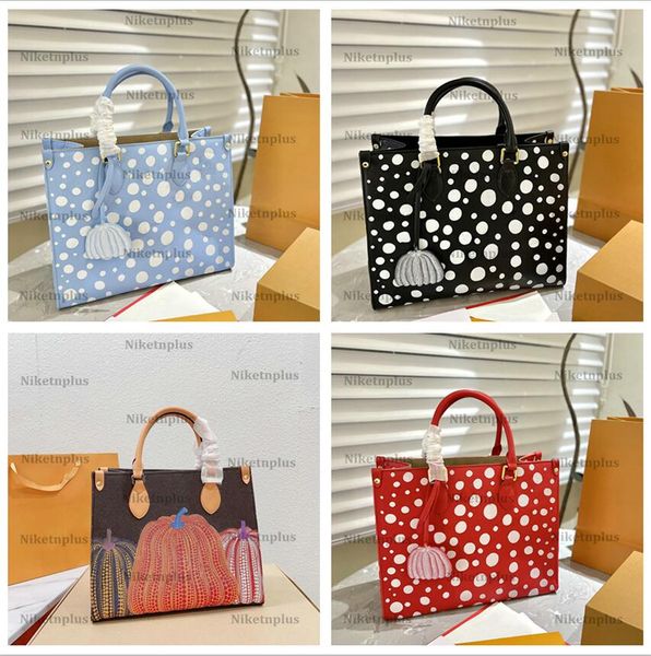 onthego totes 2023ss yk dots yayoi kusama women shopping bags leather adjustable strap shoulder bag luxurys designers handbags purses wallet
onthego totes 2023ss yk dots yayoi kusama women shopping bags leather adjustable strap shoulder bag luxurys designers handbags purses wallet