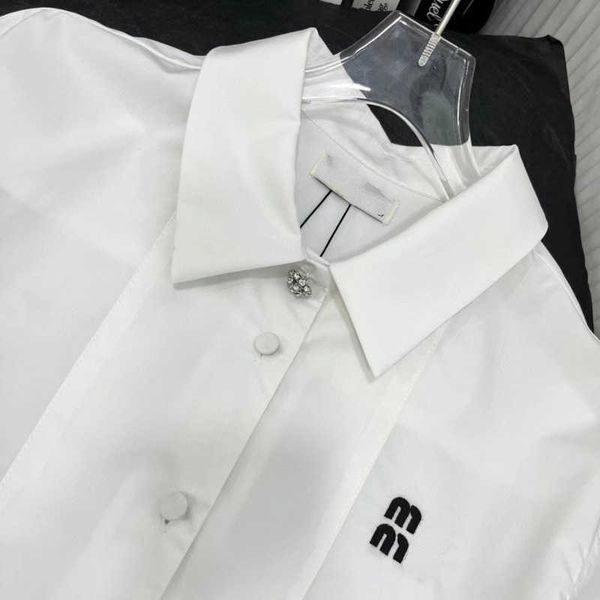 women tees luxury shirts designer casual shirt miu chest embroidered letters t-shirt long-sleeved tshirt high-quality cotton button cardigan, White
women tees luxury shirts designer casual shirt miu chest embroidered letters t-shirt long-sleeved tshirt high-quality cotton button cardigan, White